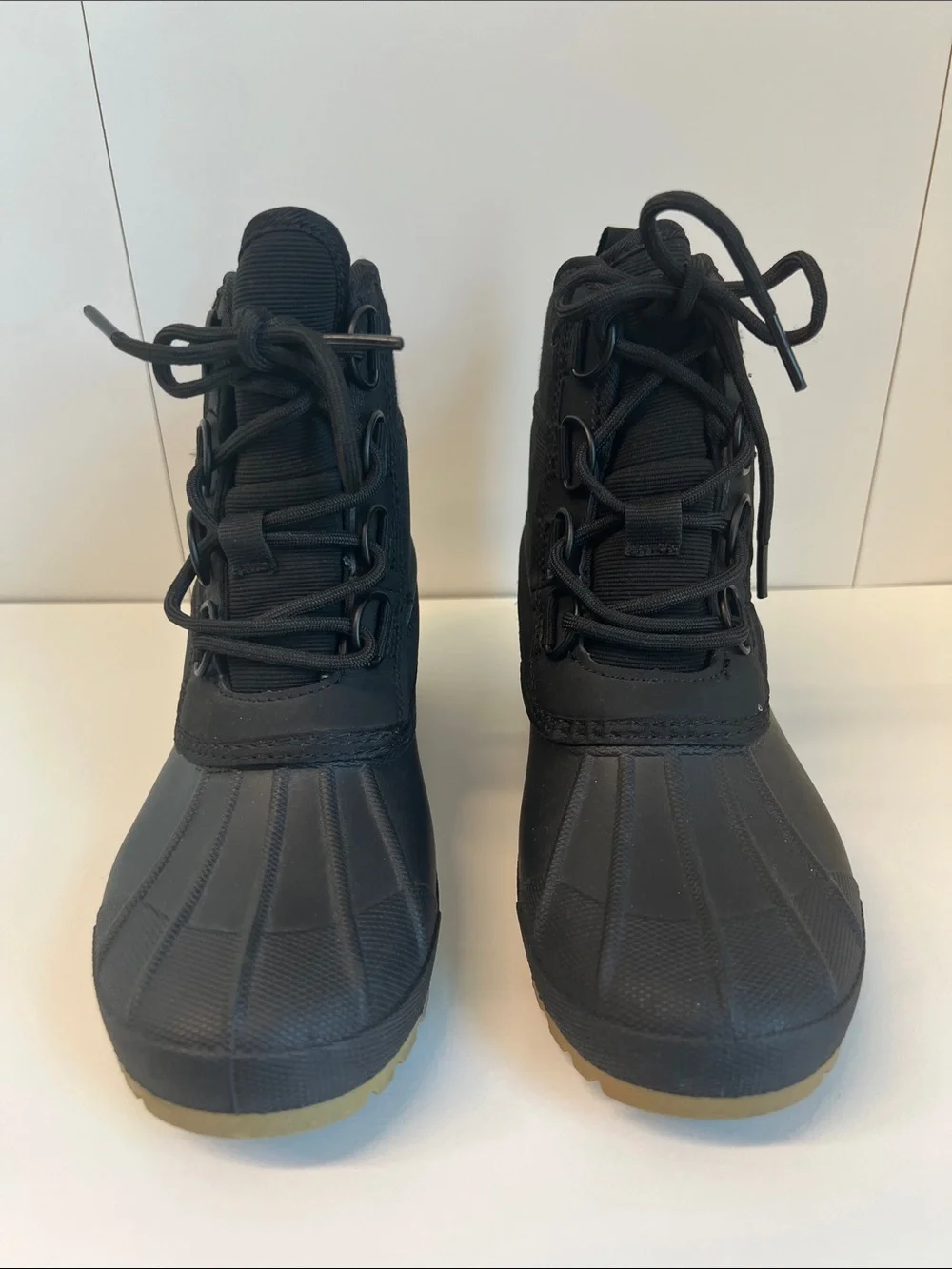 Universal Thread Black Lace-Up Waterproof Winter Boots with Gum Sole